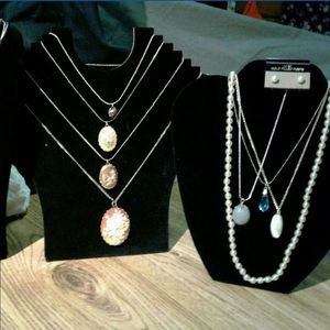 💎9Pc💎Jewelry🤩Lot✨Pearl✨like & Assorted Necklaces~&Free Gift 🎁 in 2nd picture